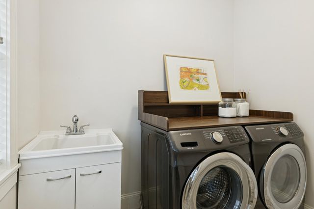 931 Iglehart Avenue, Saint Paul, MN 55104