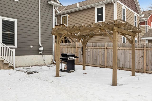 931 Iglehart Avenue, Saint Paul, MN 55104