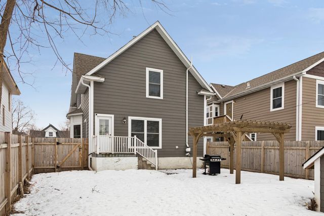 931 Iglehart Avenue, Saint Paul, MN 55104