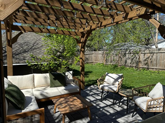 931 Iglehart Avenue, Saint Paul, MN 55104