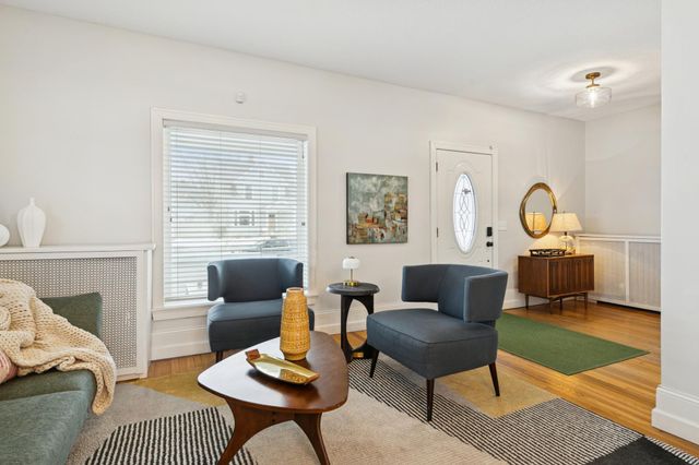 931 Iglehart Avenue, Saint Paul, MN 55104