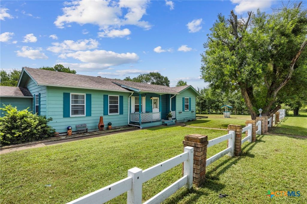 505 S Dudley Street, Little River Academy, TX 76554