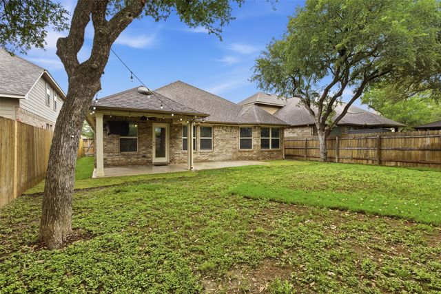 197 Patriot DR, Buda, TX 78610