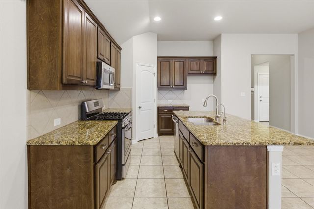 197 Patriot DR, Buda, TX 78610