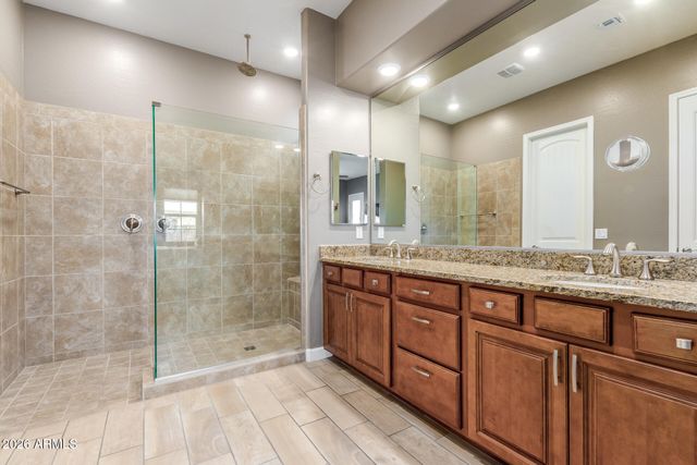 20562 W HILLCREST Boulevard, Buckeye, AZ 85396