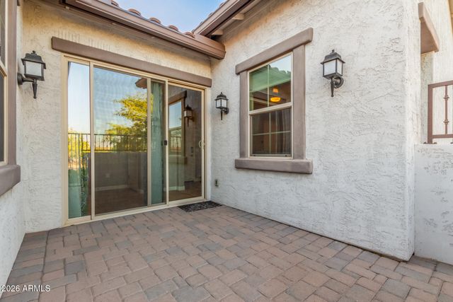 20562 W HILLCREST Boulevard, Buckeye, AZ 85396