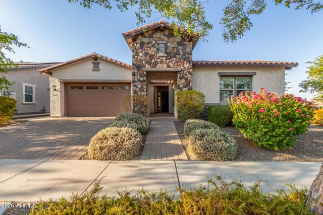 20562 W HILLCREST Boulevard, Buckeye, AZ 85396