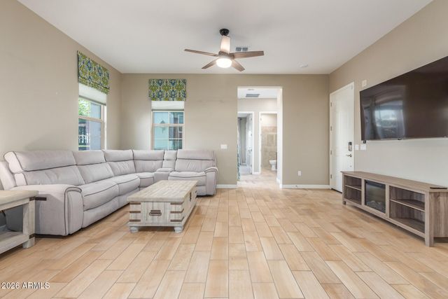20562 W HILLCREST Boulevard, Buckeye, AZ 85396