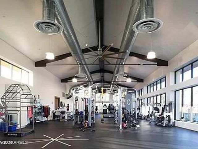 20562 W HILLCREST Boulevard, Buckeye, AZ 85396