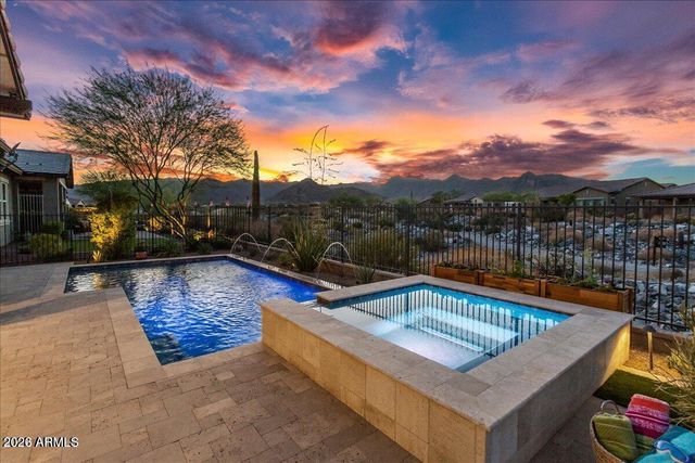 20562 W HILLCREST Boulevard, Buckeye, AZ 85396