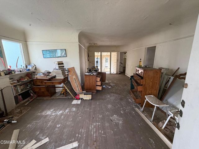 2123 Greenfield Avenue, Los Angeles, CA 90025