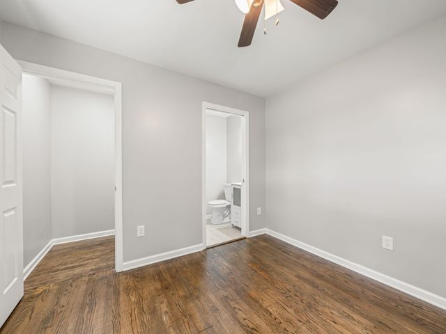 2 Charlemagne Blvd, Clarksville, TN 37042