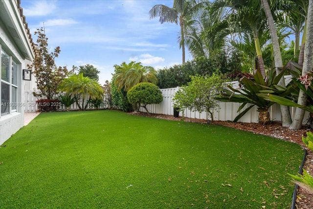 4978 SW 35th Ter, Hollywood, FL 33312