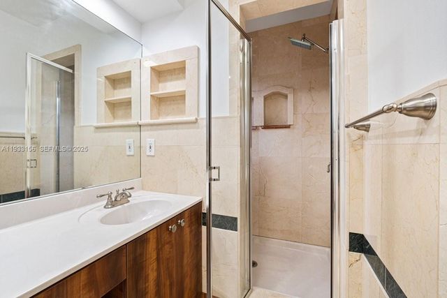 4978 SW 35th Ter, Hollywood, FL 33312