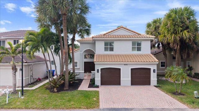 4978 SW 35th Ter, Hollywood, FL 33312