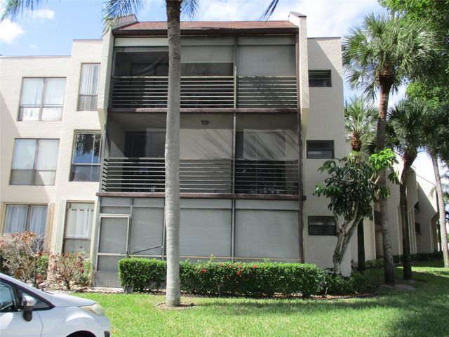 6751 N University Dr 207, Tamarac, FL 33321