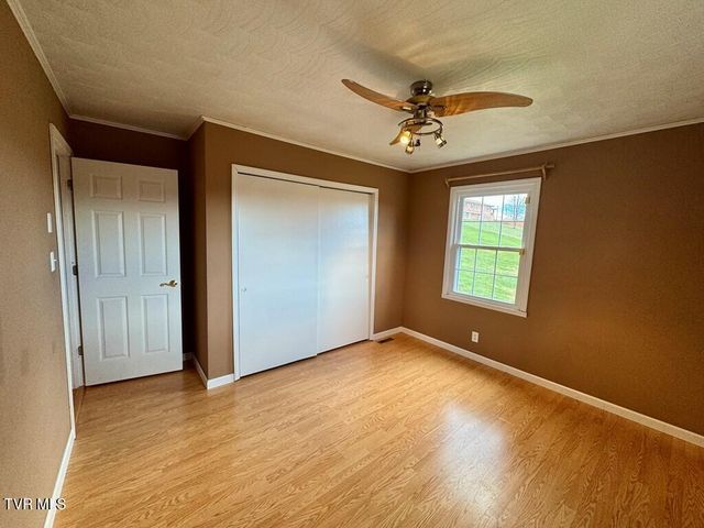 817 Midnight Drive, Chilhowie, VA 24319