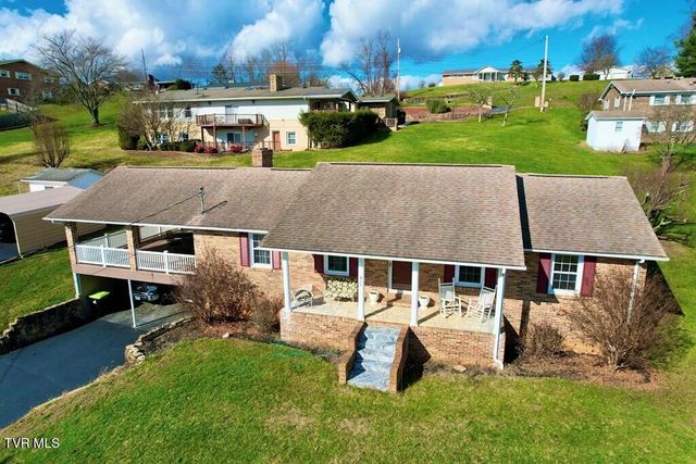 817 Midnight Drive, Chilhowie, VA 24319