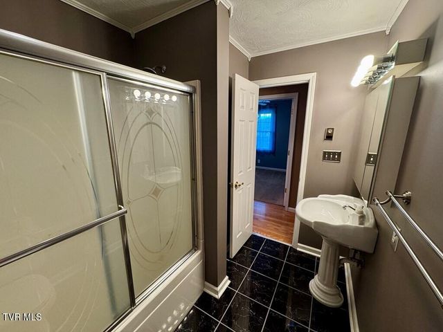 817 Midnight Drive, Chilhowie, VA 24319