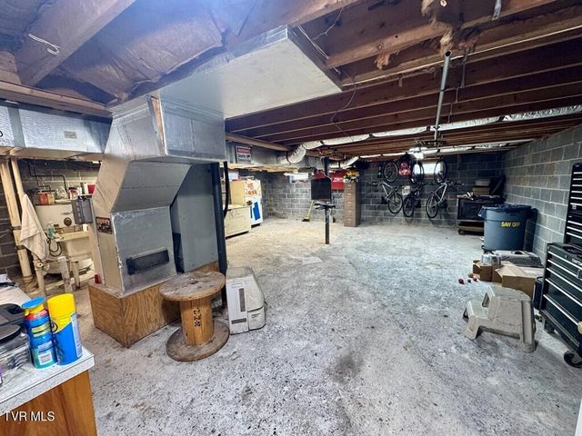 817 Midnight Drive, Chilhowie, VA 24319