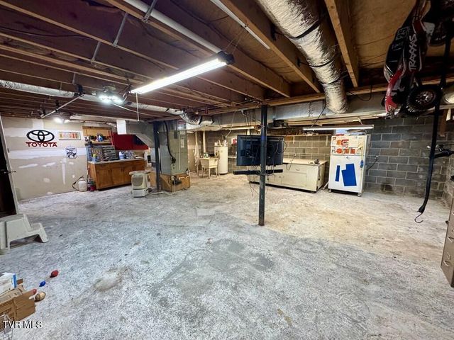 817 Midnight Drive, Chilhowie, VA 24319