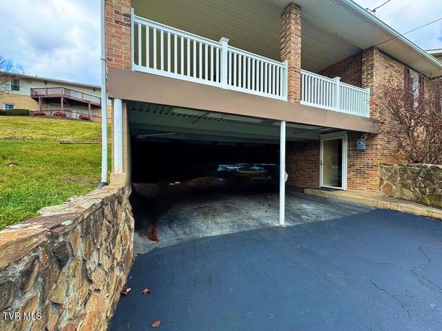 817 Midnight Drive, Chilhowie, VA 24319