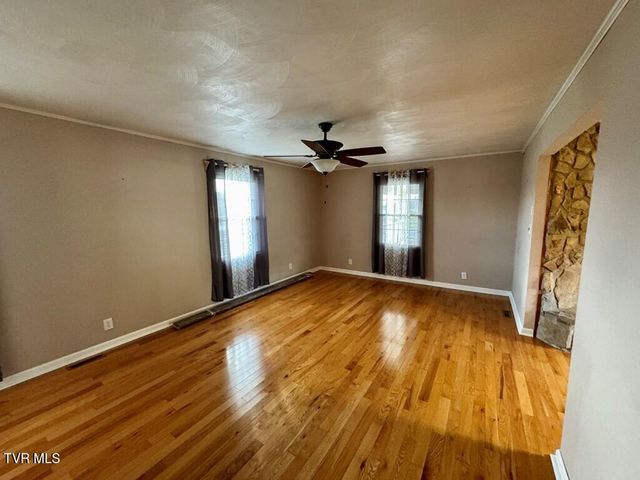 817 Midnight Drive, Chilhowie, VA 24319