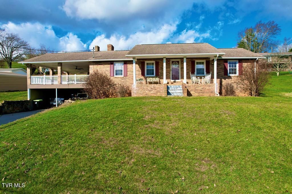 817 Midnight Drive, Chilhowie, VA 24319