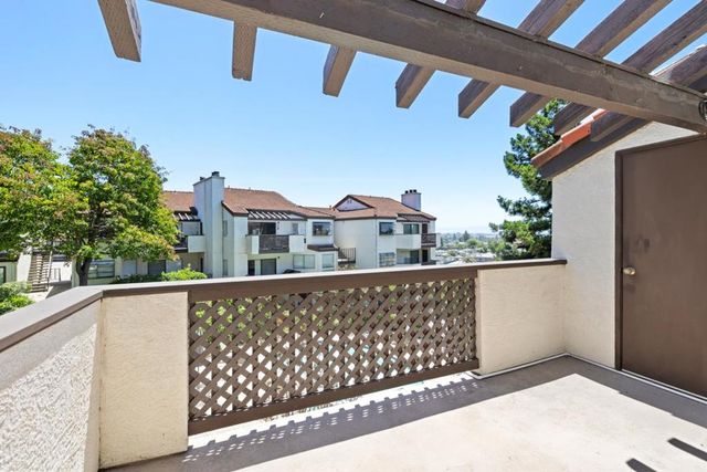 21109 Gary Drive 202, Hayward, CA 94546