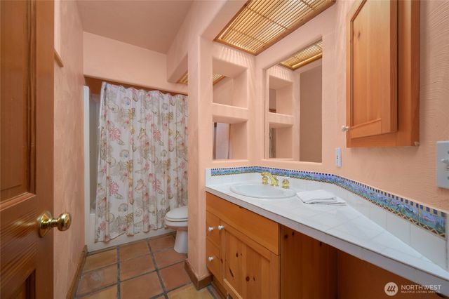 177 Harmon Ranch Hill Road, Decatur Island, WA 98221