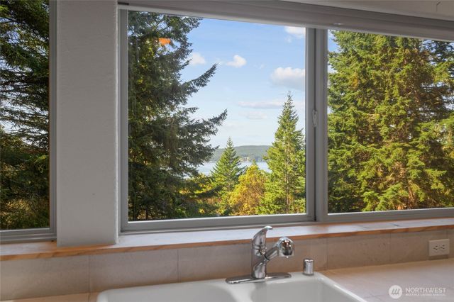 177 Harmon Ranch Hill Road, Decatur Island, WA 98221