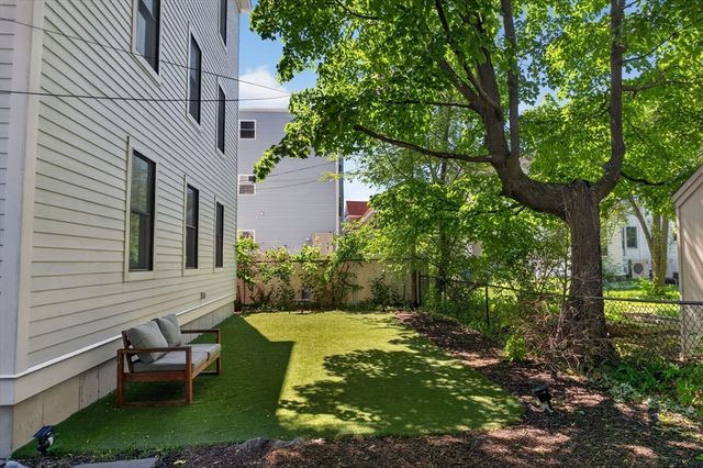 138 Centre Street 6, Boston, MA 02124