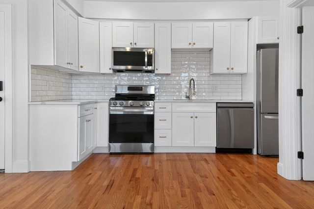 138 Centre Street 6, Boston, MA 02124