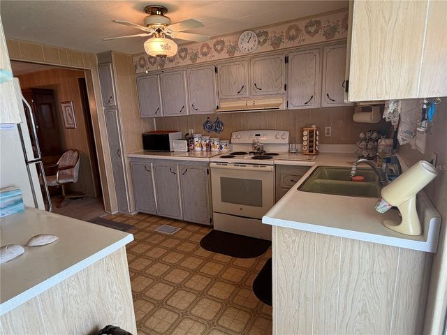 5304 CHERRY HILL AVENUE, Sarasota, FL 34234