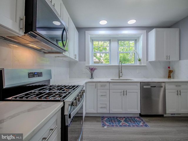 3735 WOODLAND AVE, Drexel Hill, PA 19026