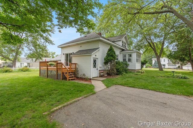443 East Street, Coopersville City, MI 49404