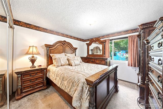 10525 SE 237th Street, Kent, WA 98031