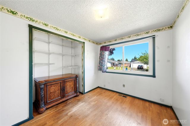 10525 SE 237th Street, Kent, WA 98031