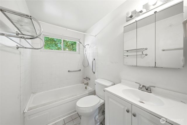 10525 SE 237th Street, Kent, WA 98031