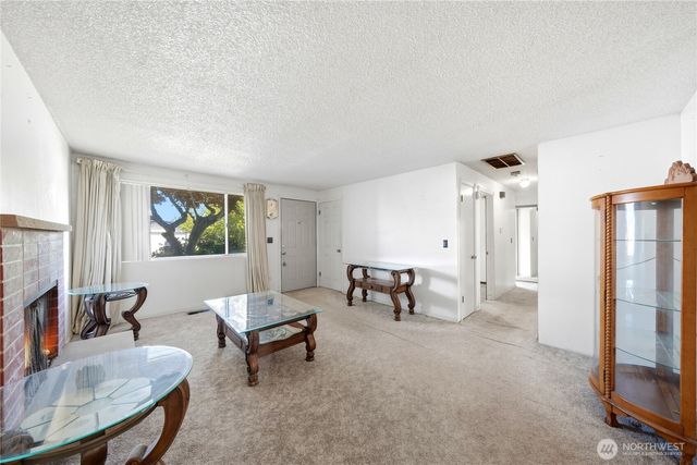10525 SE 237th Street, Kent, WA 98031