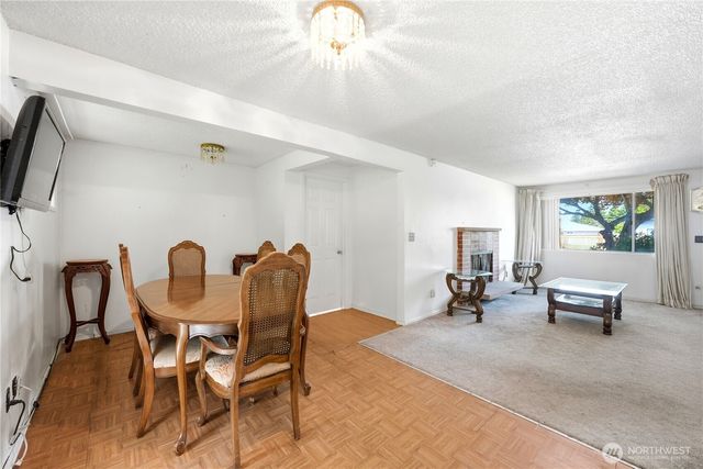 10525 SE 237th Street, Kent, WA 98031