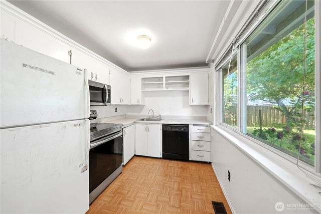 10525 SE 237th Street, Kent, WA 98031