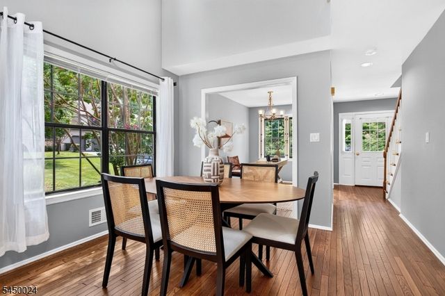 51 Manor Dr, Montgomery Twp., NJ 08540