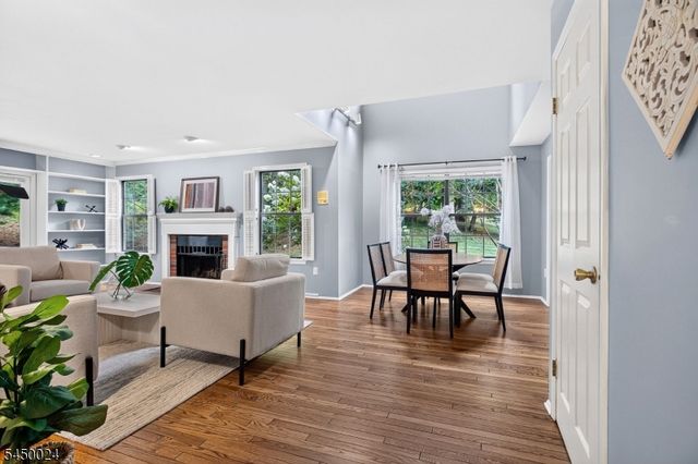 51 Manor Dr, Montgomery Twp., NJ 08540