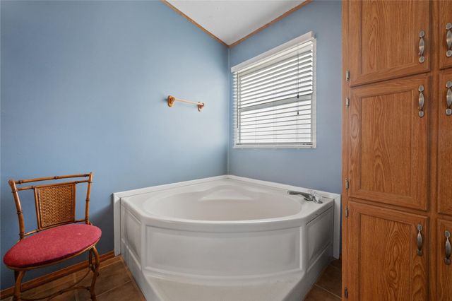 290 County Road 2286, Cleveland, TX 77327