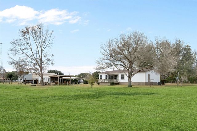 290 County Road 2286, Cleveland, TX 77327