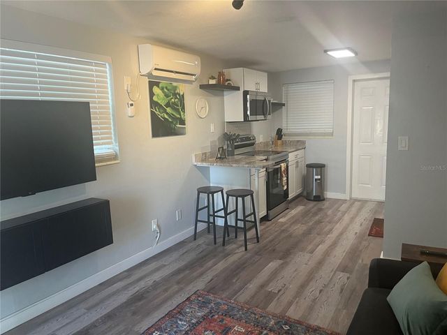 115 CLEVELAND AVENUE, Largo, FL 33770