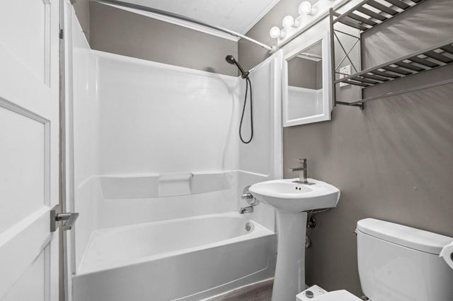 3121 Georgia Avenue S, Saint Louis Park, MN 55426