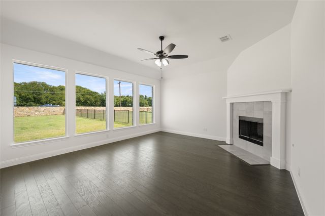 345 Paddle Boat Drive, Granbury, TX 76049