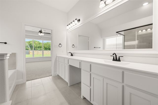 345 Paddle Boat Drive, Granbury, TX 76049